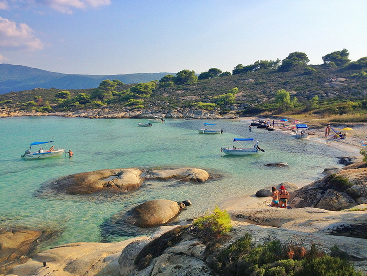  Mirsini plaža, Diaporos 